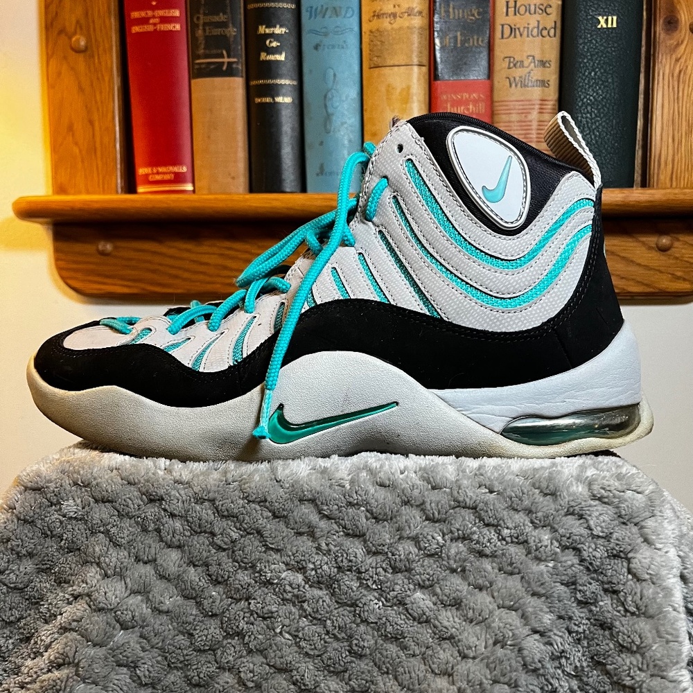 Nike - Air Bakin - Sz 10
